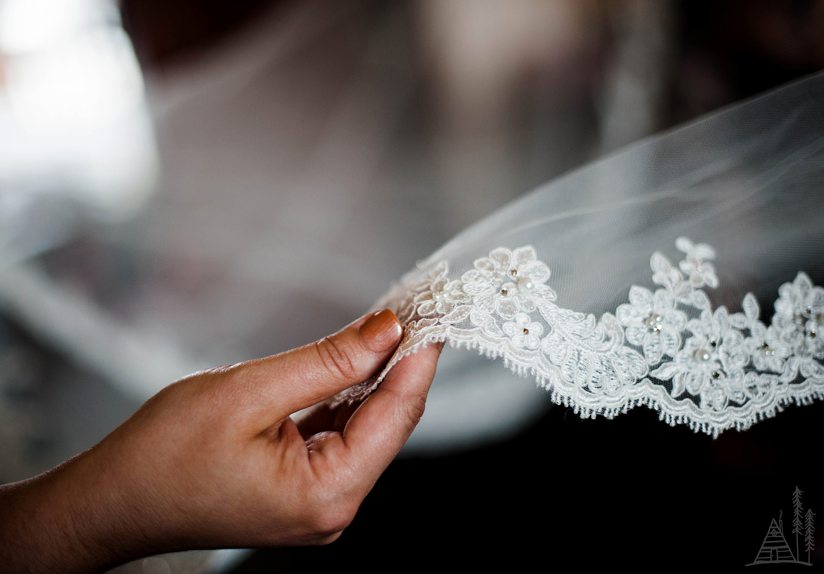 Anna Joel Muskegon Nautical Wedding - Kendra Stanley-Mills Photography