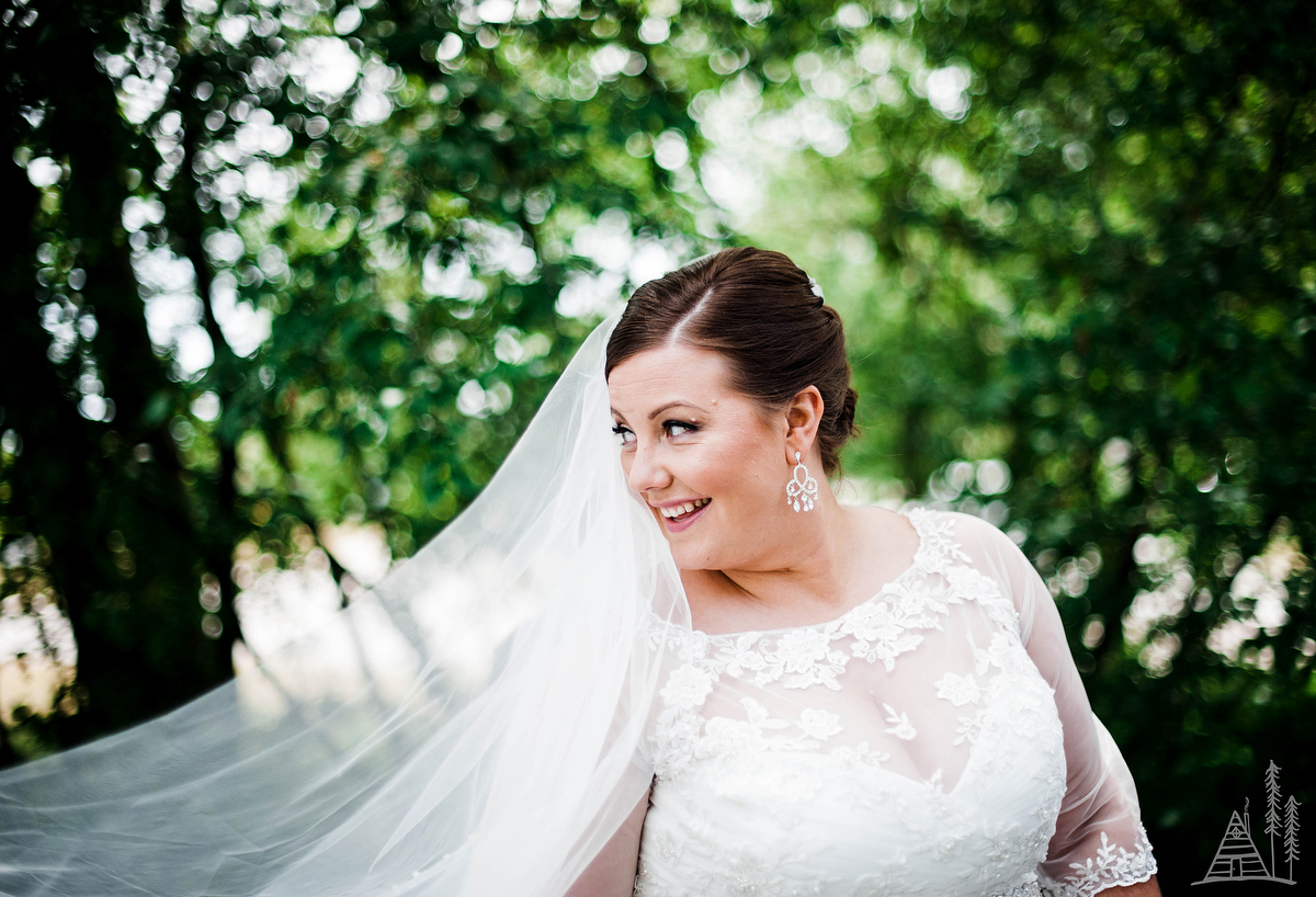 Anna Joel Muskegon Nautical Wedding - Kendra Stanley-Mills Photography