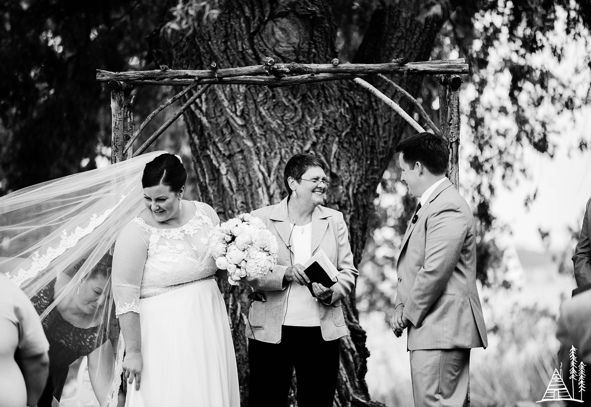 Anna Joel Muskegon Nautical Wedding - Kendra Stanley-Mills Photography