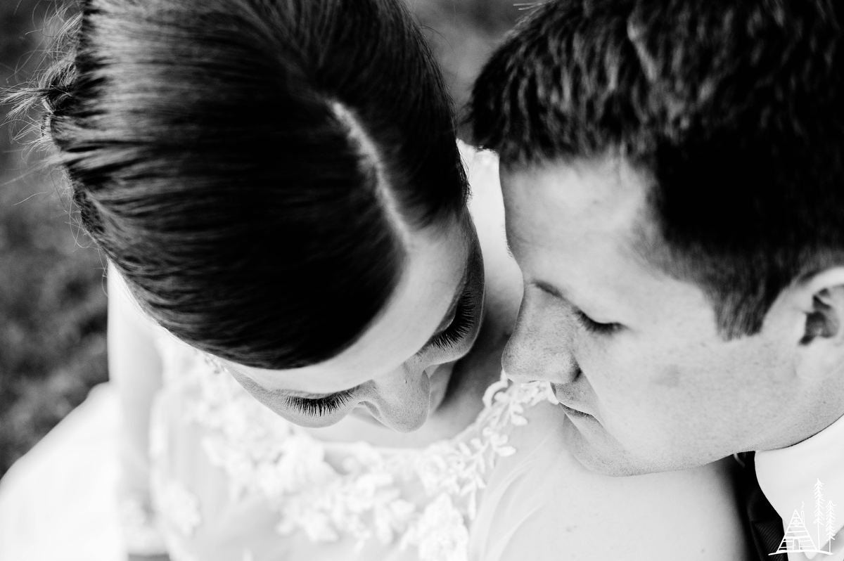 Anna Joel Muskegon Nautical Wedding - Kendra Stanley-Mills Photography