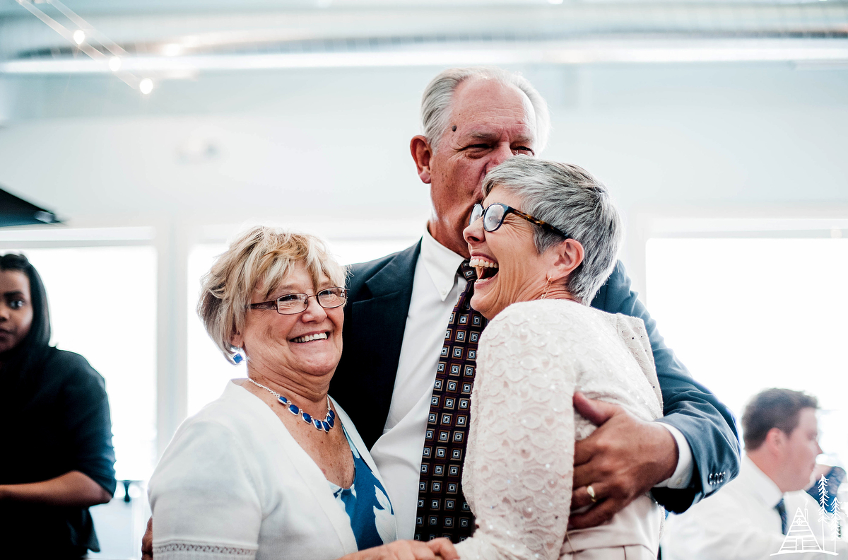 Anna Joel Muskegon Nautical Wedding - Kendra Stanley-Mills Photography