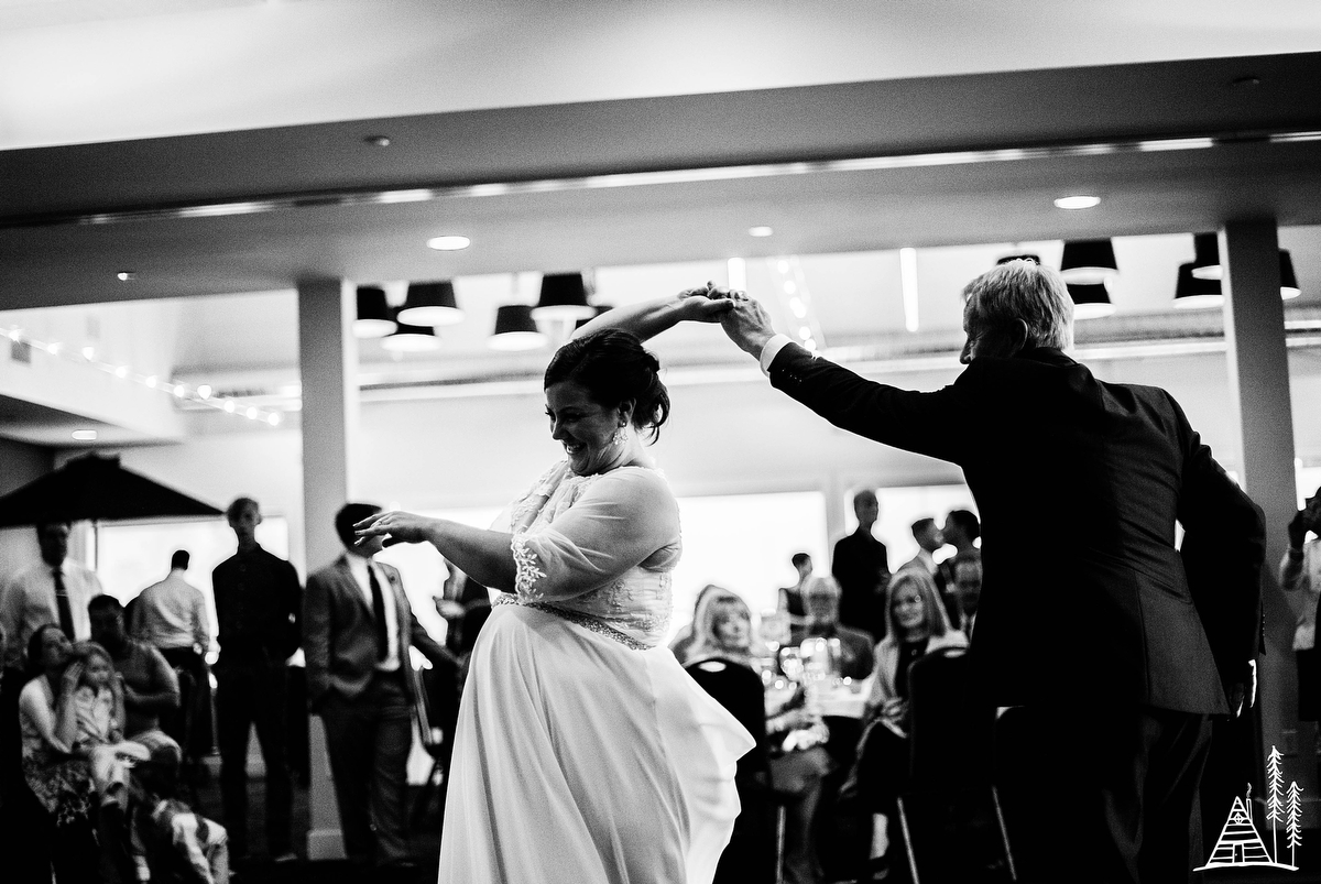 Anna Joel Muskegon Nautical Wedding - Kendra Stanley-Mills Photography