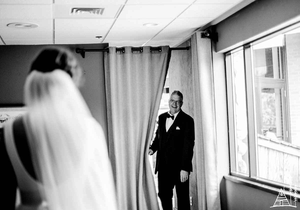 Erik + Molly Spring Lake Country Club Wedding - Kendra Stanley-Mills Photography