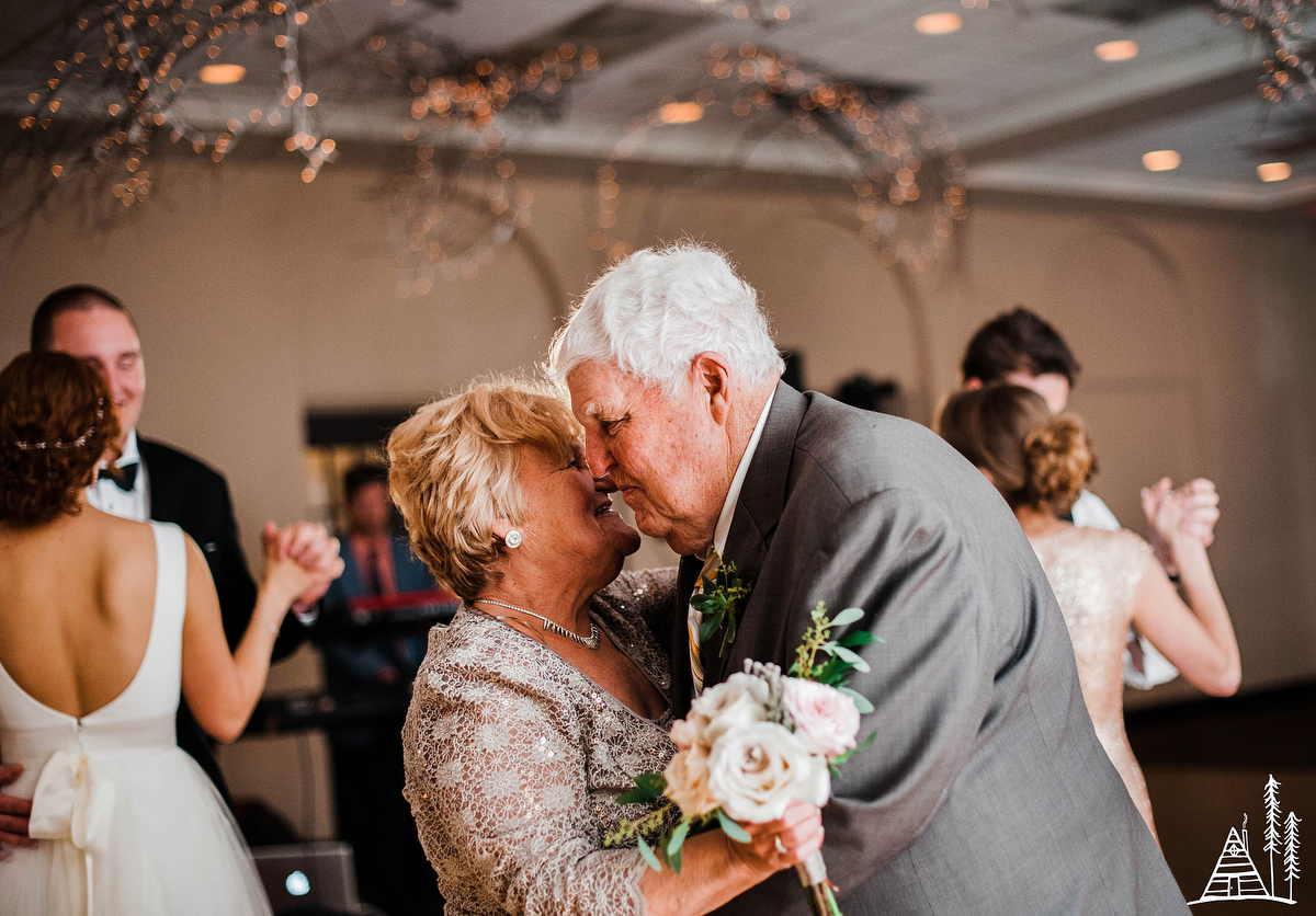 Erik + Molly Spring Lake Country Club Wedding - Kendra Stanley-Mills Photography