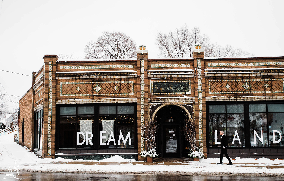 Mike + Jane // Grand Rapids Winter Elopement