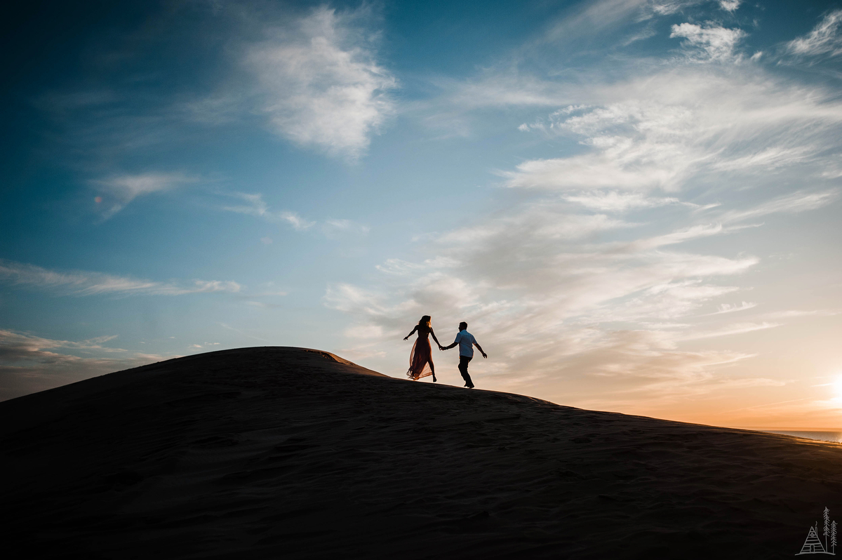 Silver Lake Sand Dune engagement - Kendra Stanley Mills Photography