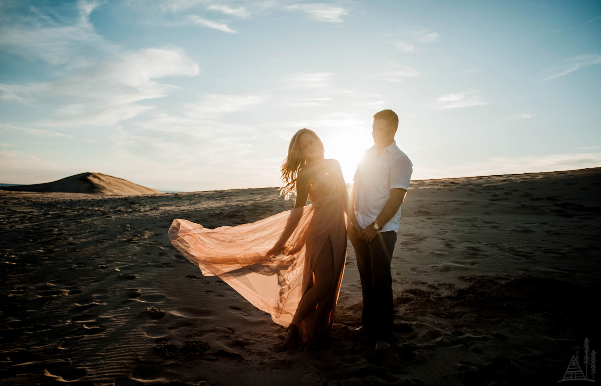 Silver Lake Sand Dune engagement - Kendra Stanley Mills Photography