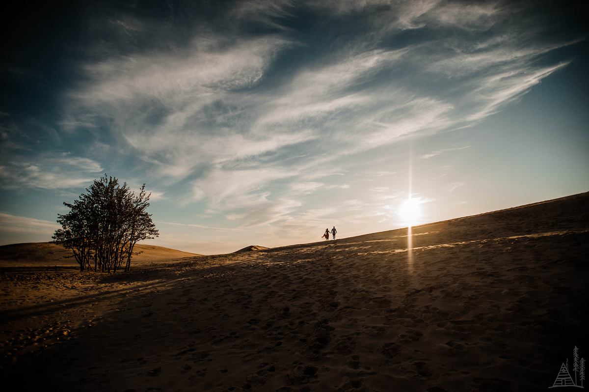 Silver Lake Sand Dune engagement - Kendra Stanley Mills Photography