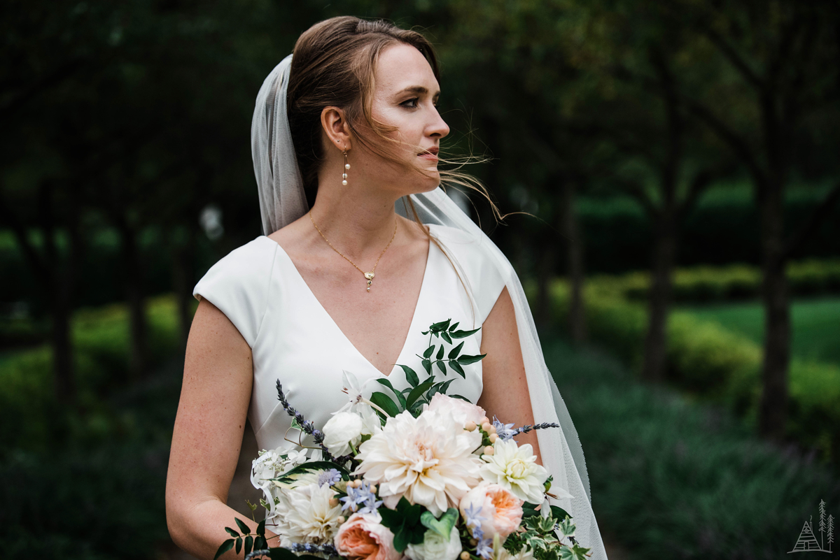 Jessica Jakob Weller's Carriage House Garden Wedding